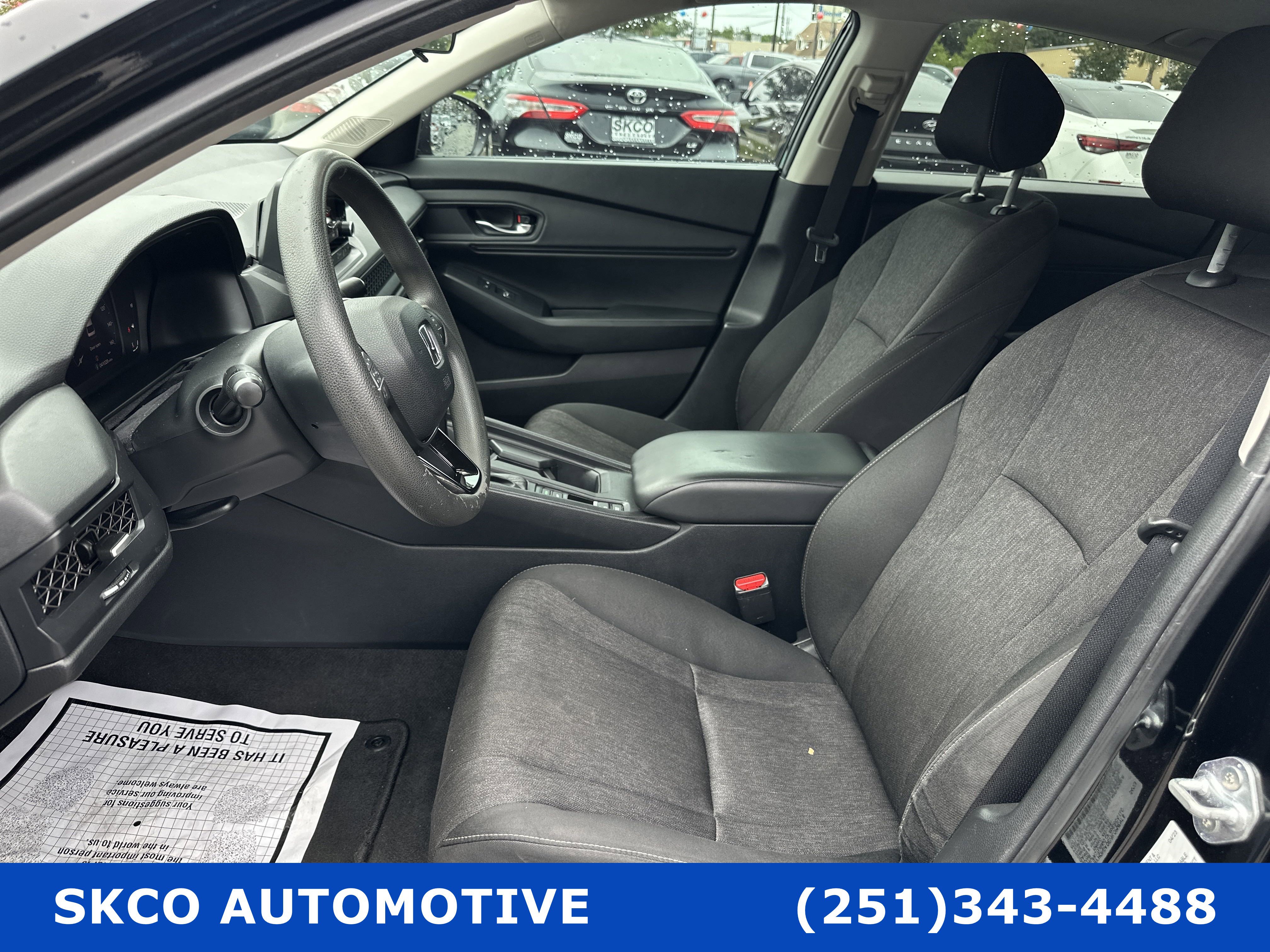 Used 2023 Honda Accord EX image 11