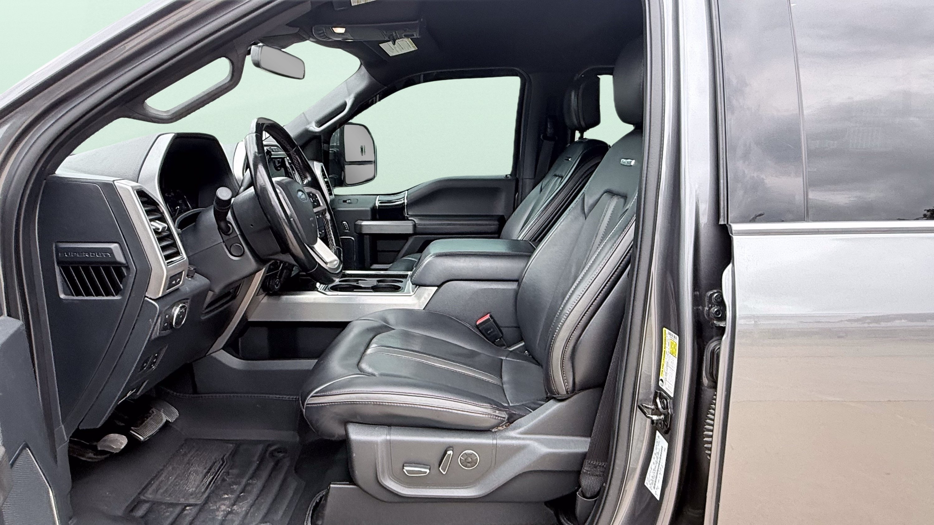 Used 2022 Ford F250 Platinum AWD/4WD image 18