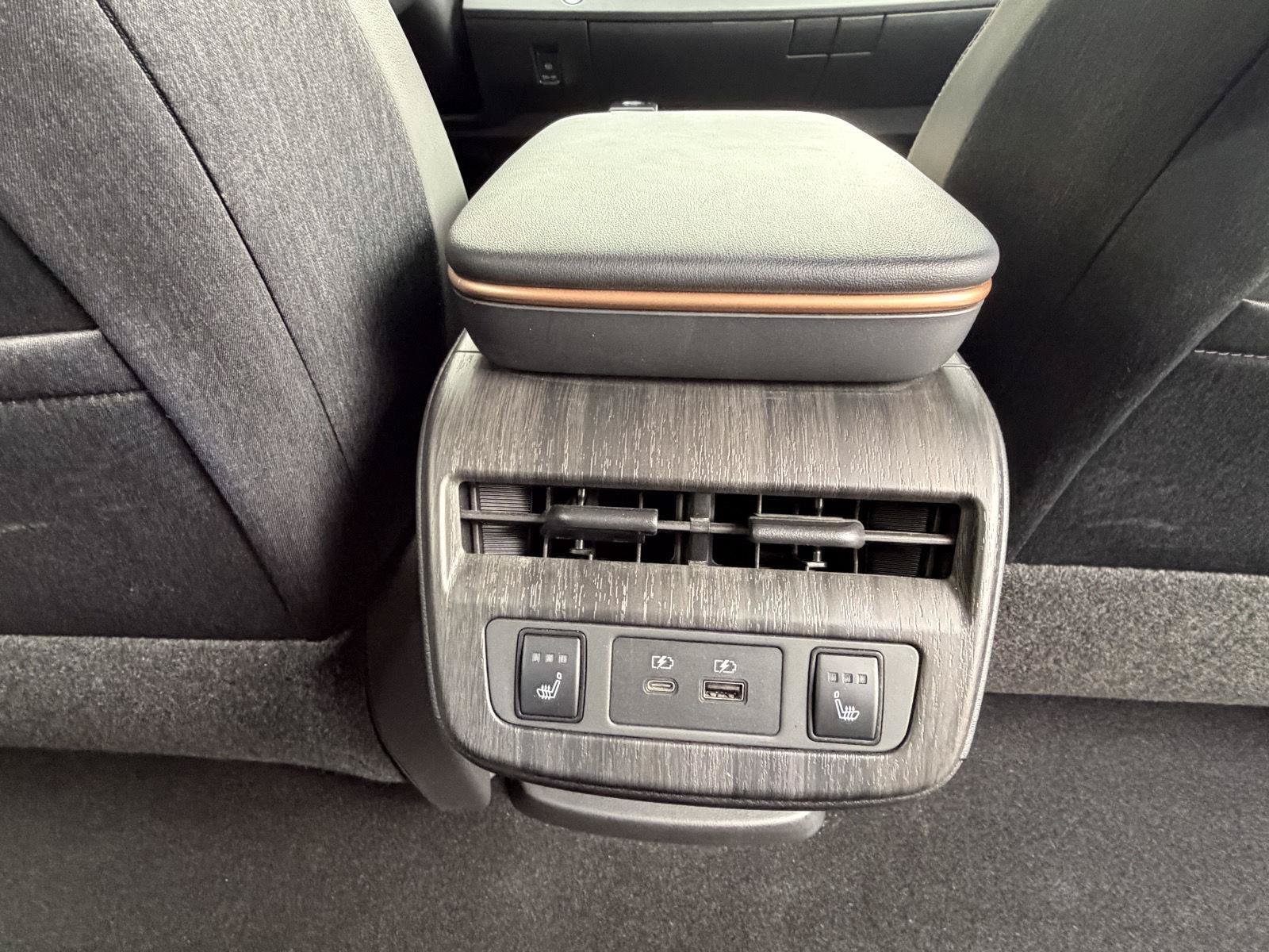 Certified 2024 Nissan Ariya AWD image 25
