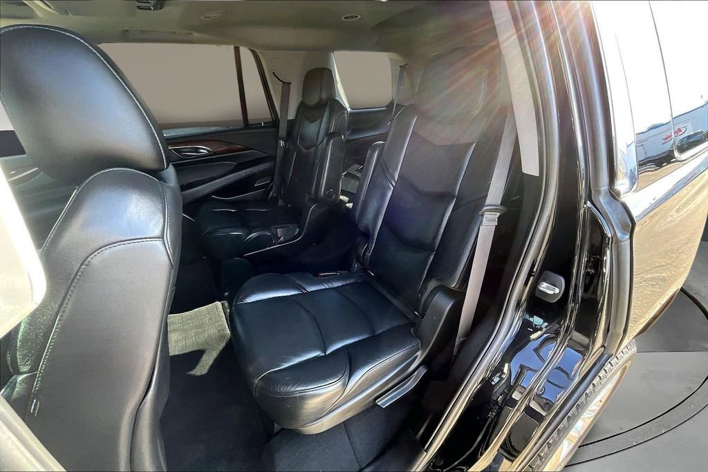 Used 2019 Cadillac Escalade Premium Luxury image 20