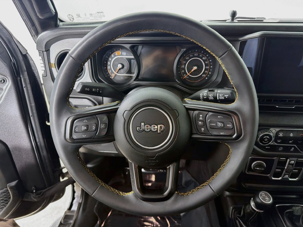 Used 2024 Jeep Wrangler Unlimited Sport AWD/4WD image 11