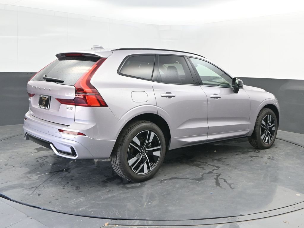 New 2026 Volvo XC60 B5 Core w/ Climate Package AWD/4WD image 7