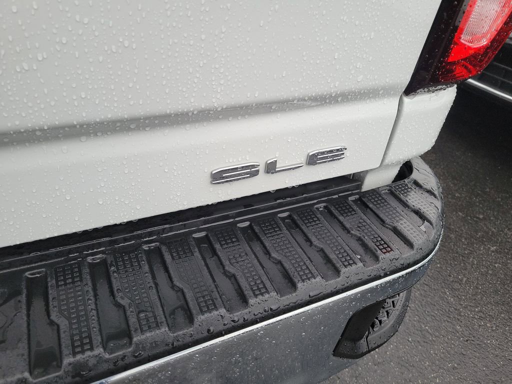 Used 2022 GMC Sierra 2500 SLE w/ SLE Value Package; image 22