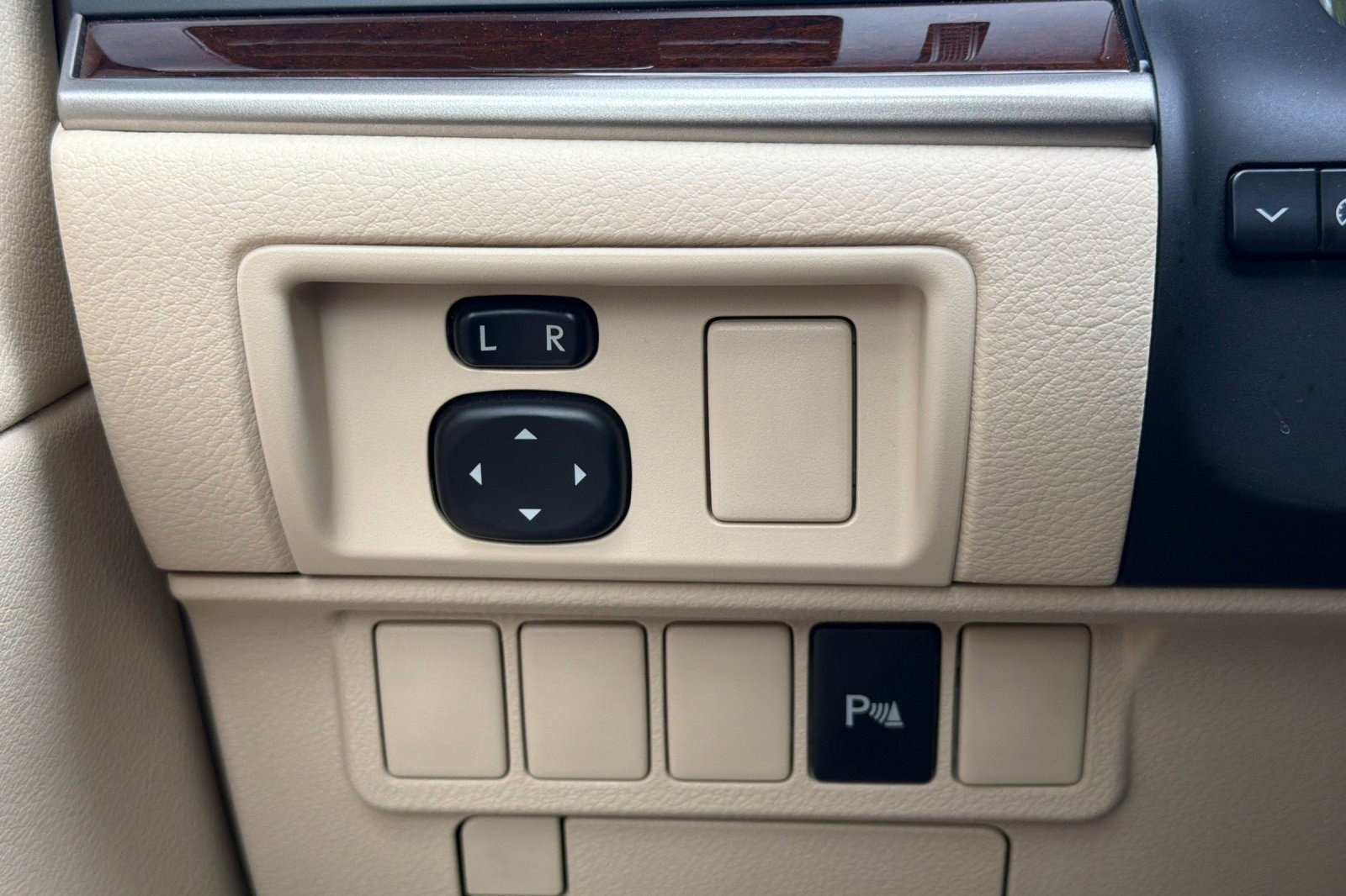 Used 2014 Lexus ES 350 w/ Premium Package FWD image 35