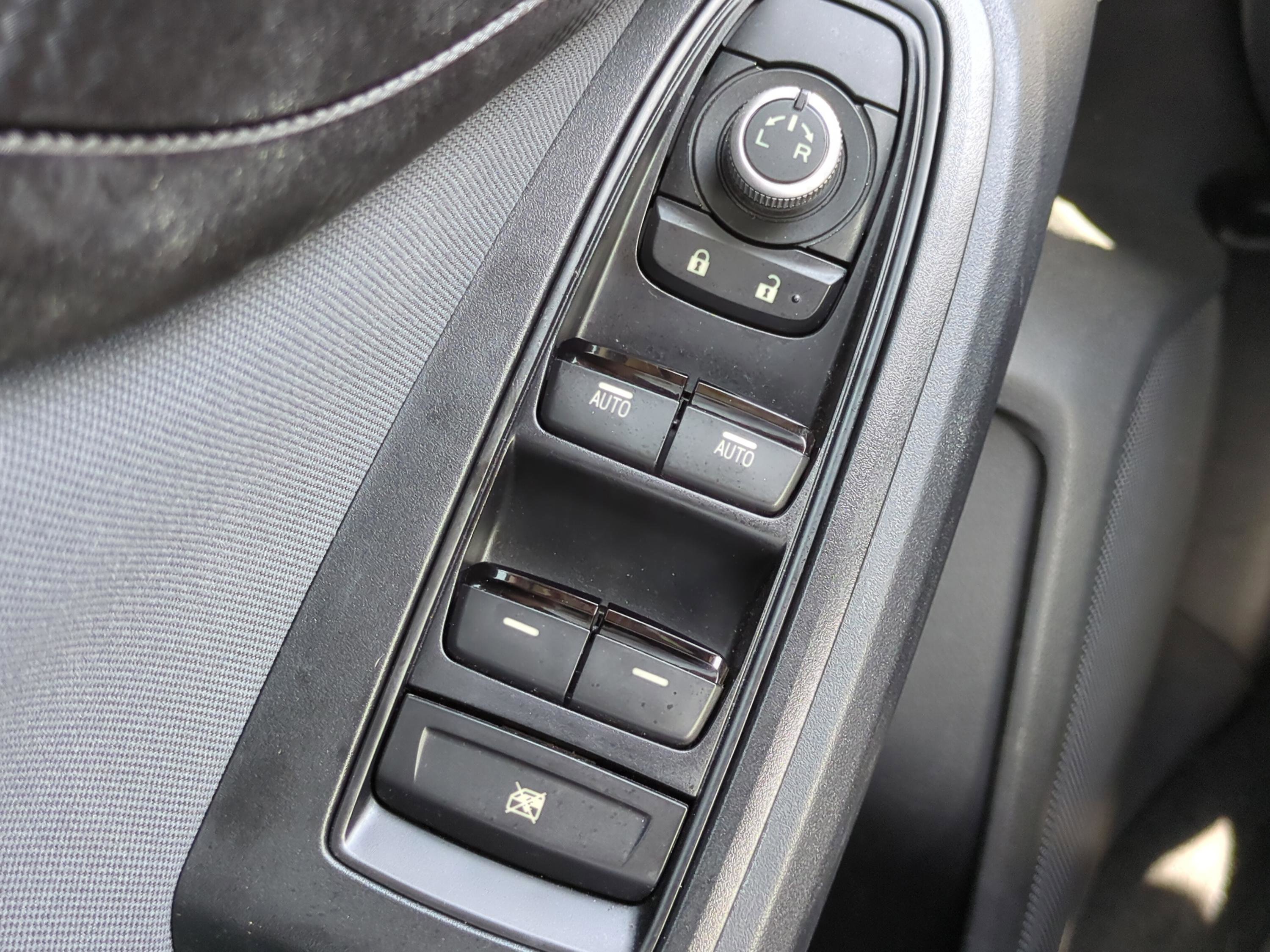 Used 2021 Subaru Crosstrek 2.0i Premium w/ Moonroof Package image 22