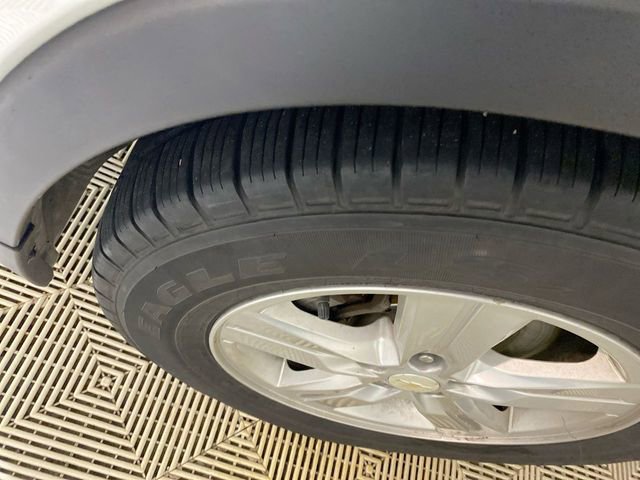 Used 2021 Chevrolet Trax LS w/ Tint and Cruise Package image 18