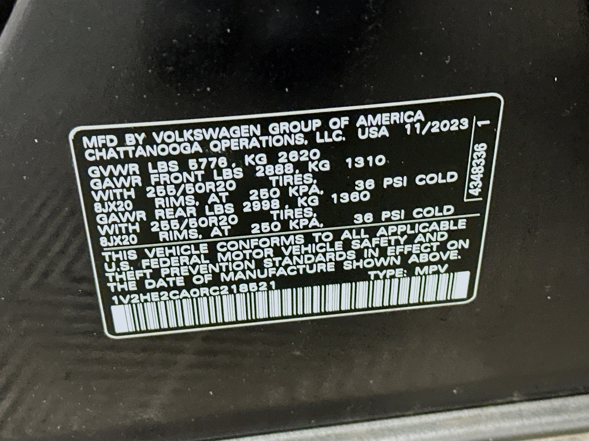 Used 2024 Volkswagen Atlas Cross Sport SE image 12