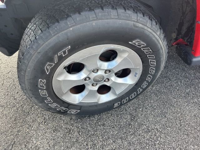 Used 2015 Jeep Wrangler Sahara w/ Connectivity Group image 10