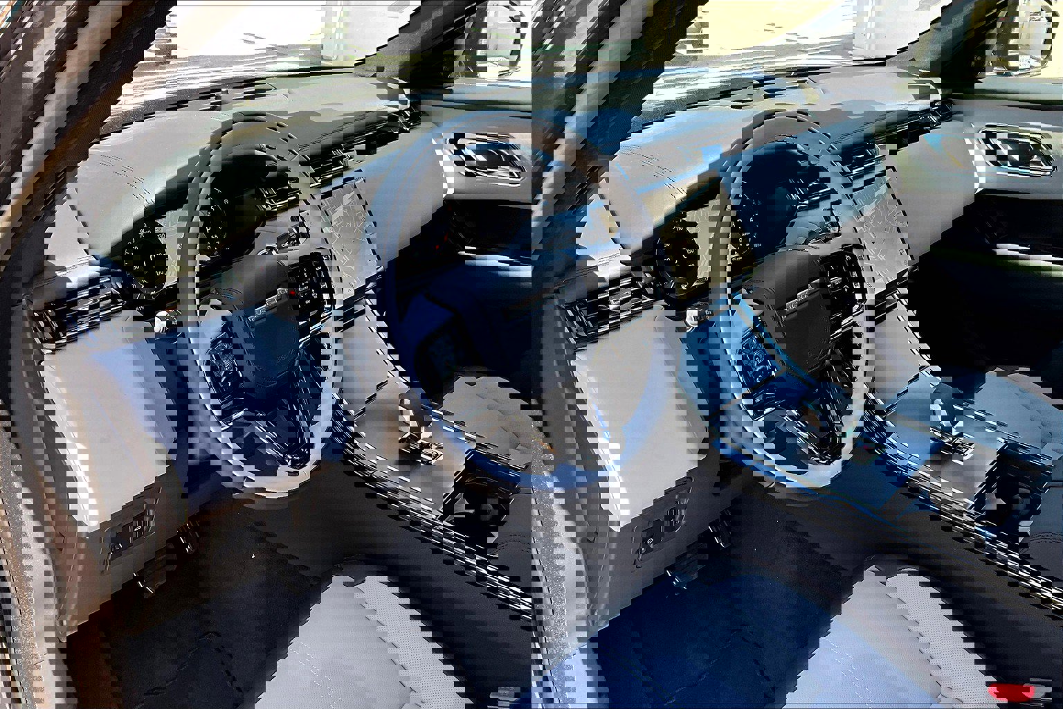 New 2026 Land Rover Range Rover Velar Dynamic SE image 5