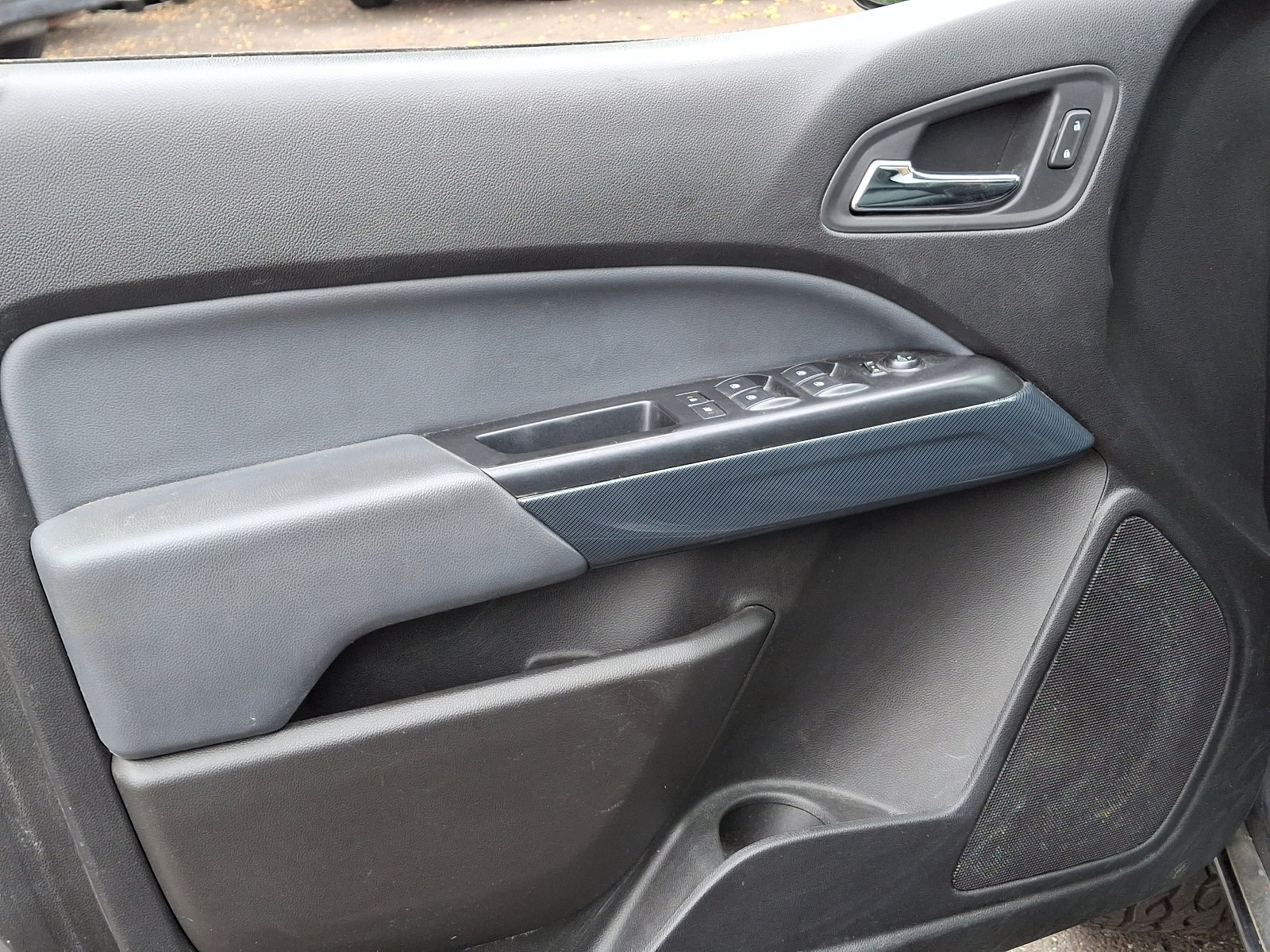 Used 2018 Chevrolet Colorado Z71 image 12