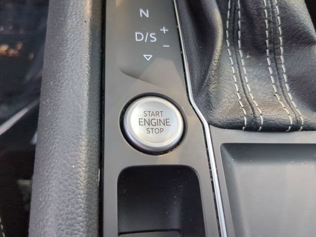 Used 2022 Volkswagen Atlas Cross Sport SE image 31