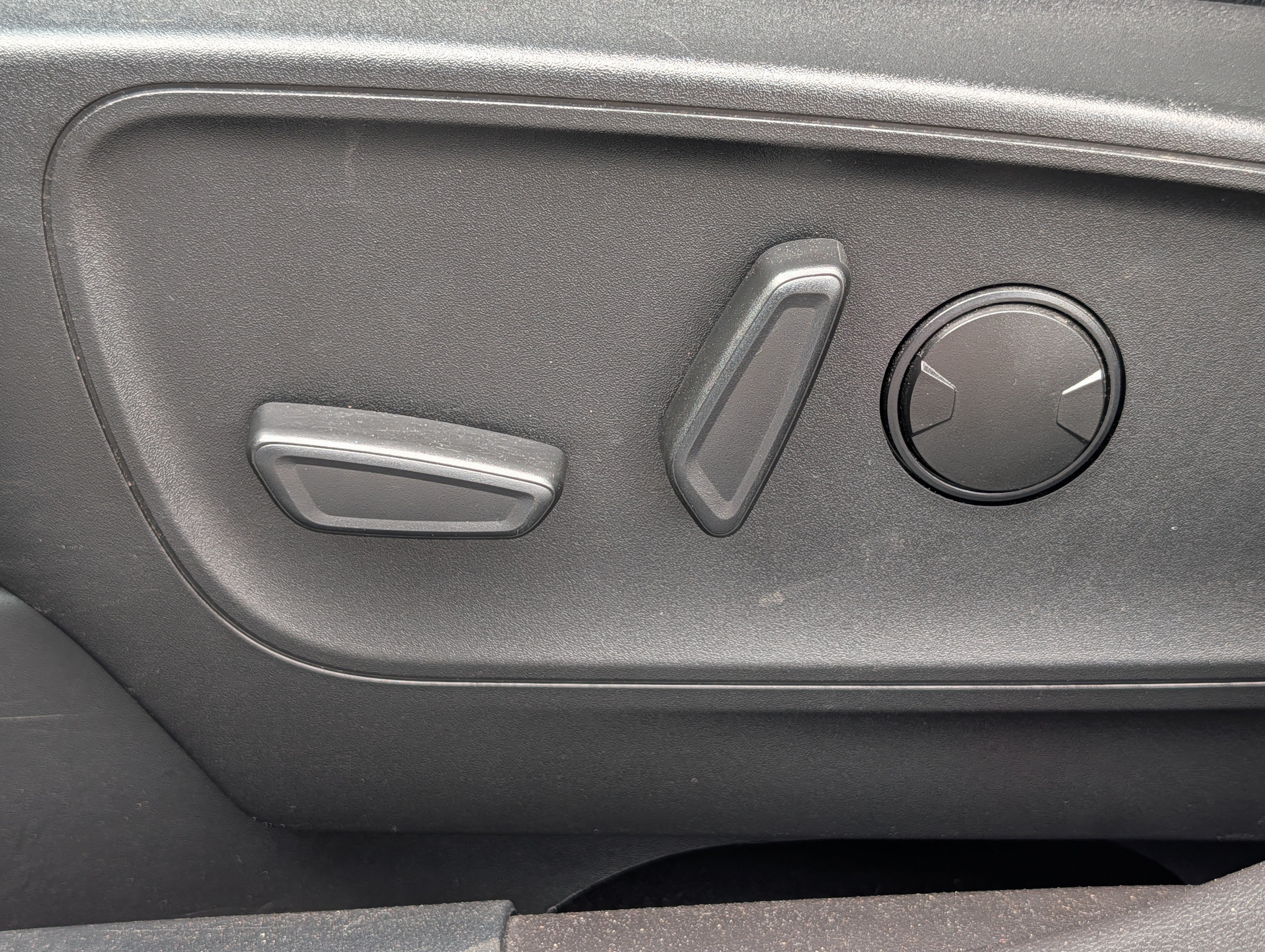 Used 2023 Ford Escape ST-Line Select AWD/4WD image 20