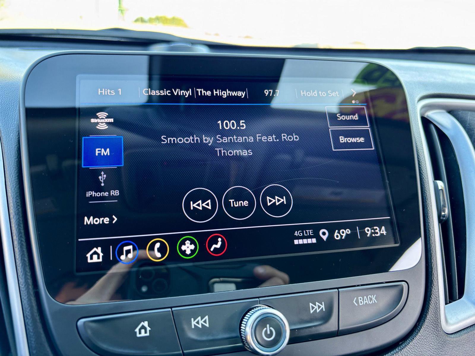 Used 2023 Chevrolet Malibu LT image 36