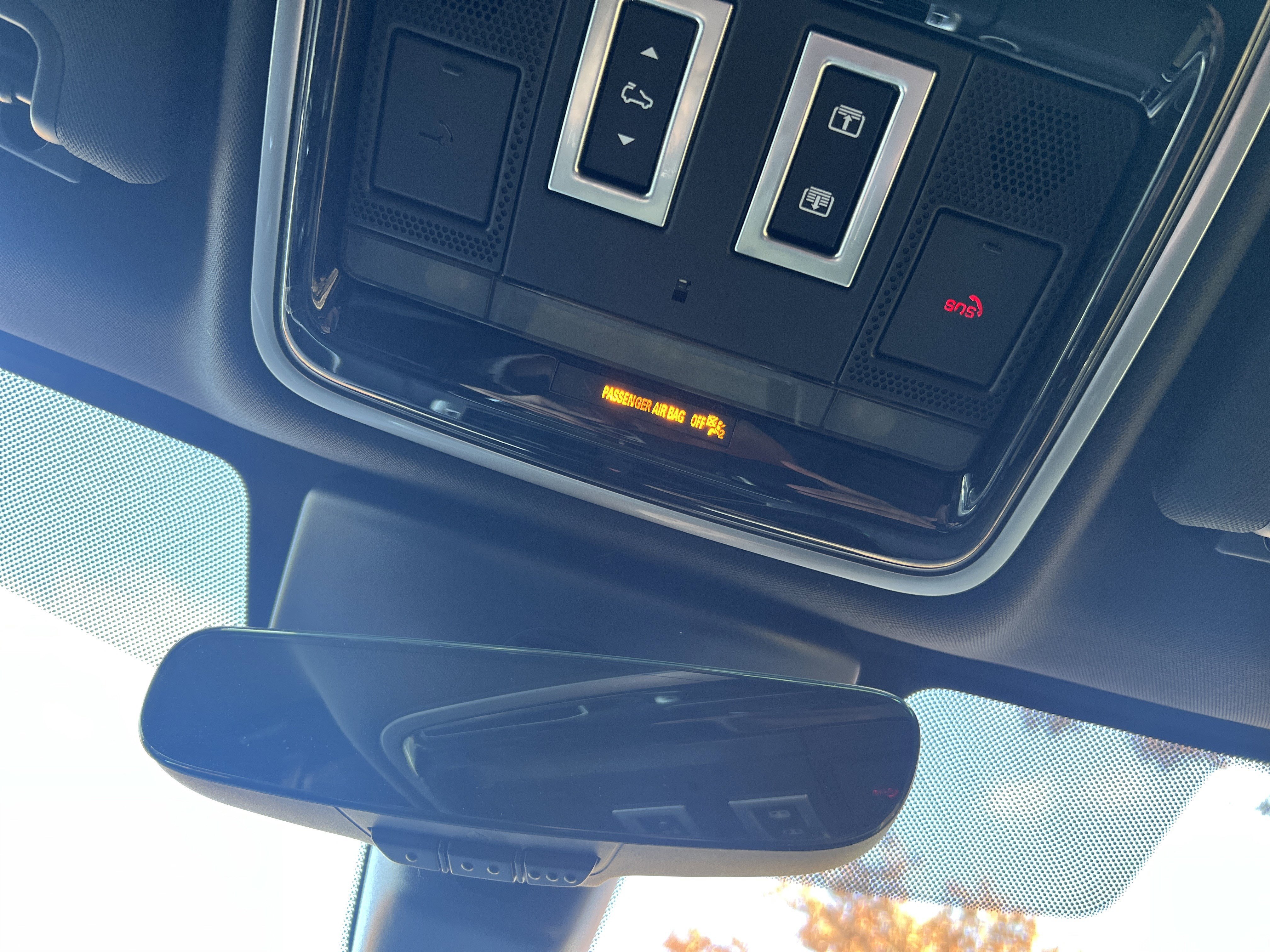 Used 2020 Land Rover Range Rover Sport HSE image 22