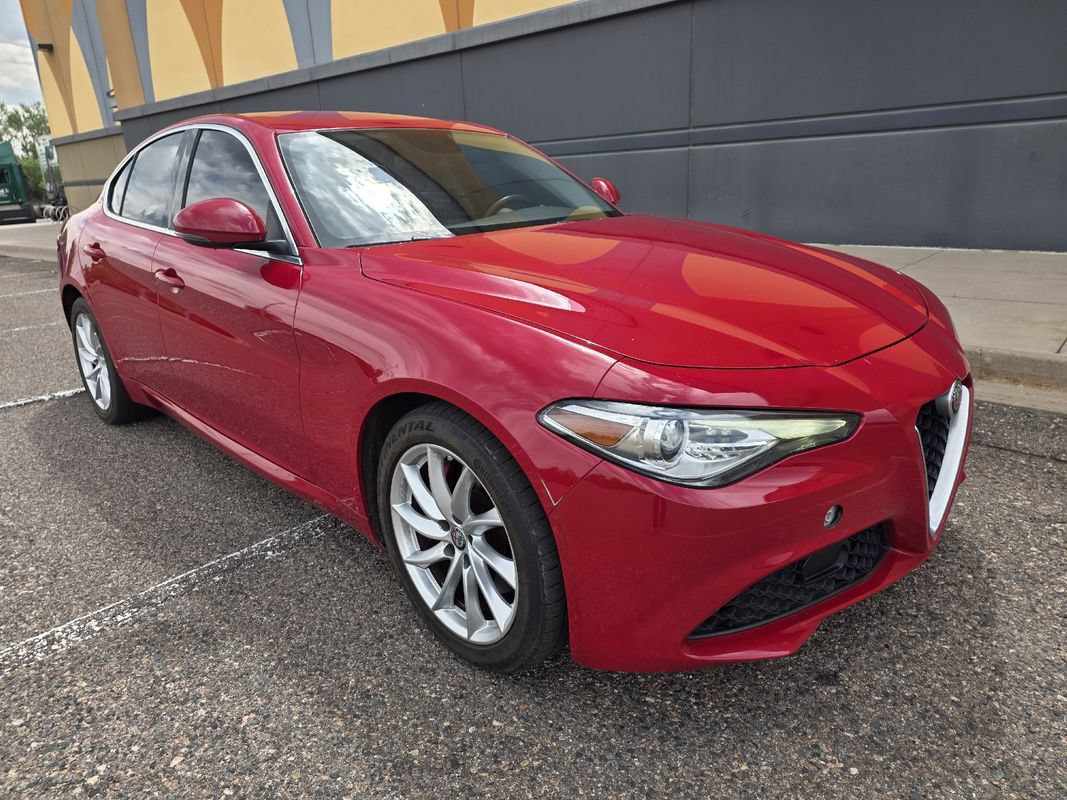 Used 2018 Alfa Romeo Giulia AWD image 7
