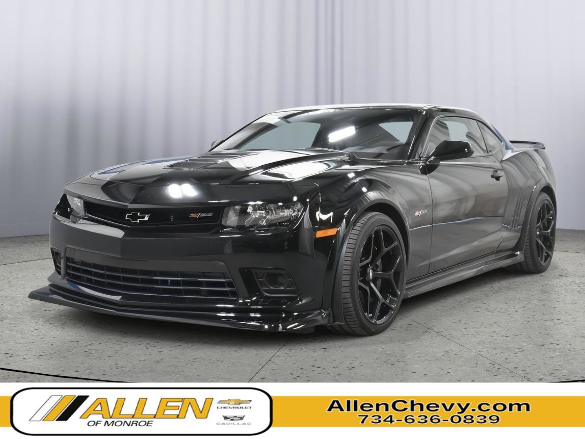Used 2015 Chevrolet Camaro Z/28 RWD image 1
