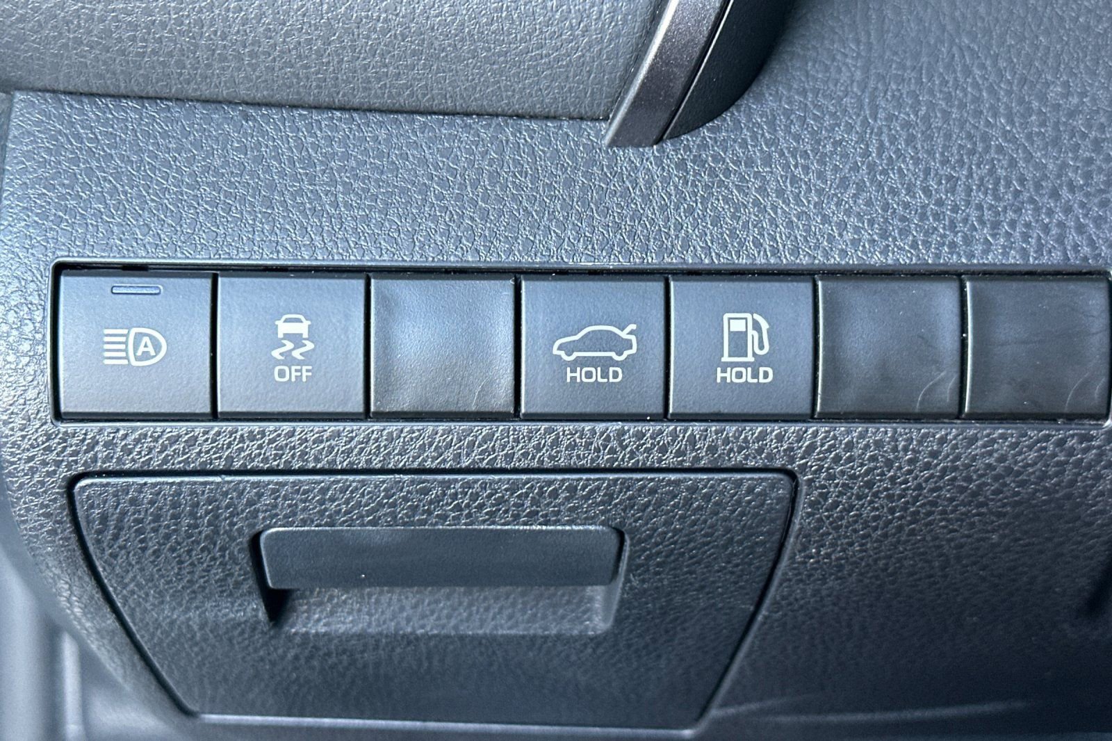 Certified 2024 Toyota Camry SE image 31