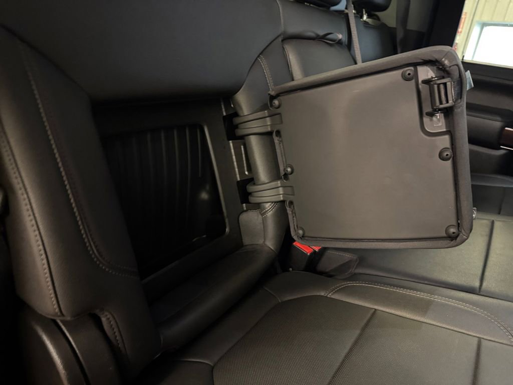 Used 2021 GMC Sierra 2500 SLT w/ SLT Premium Package image 22