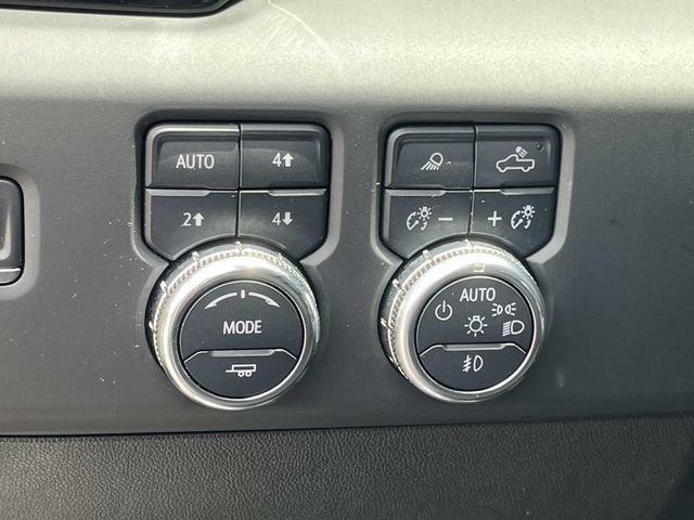 Used 2024 GMC Sierra 2500 AT4 w/ Technology Package AWD/4WD image 36
