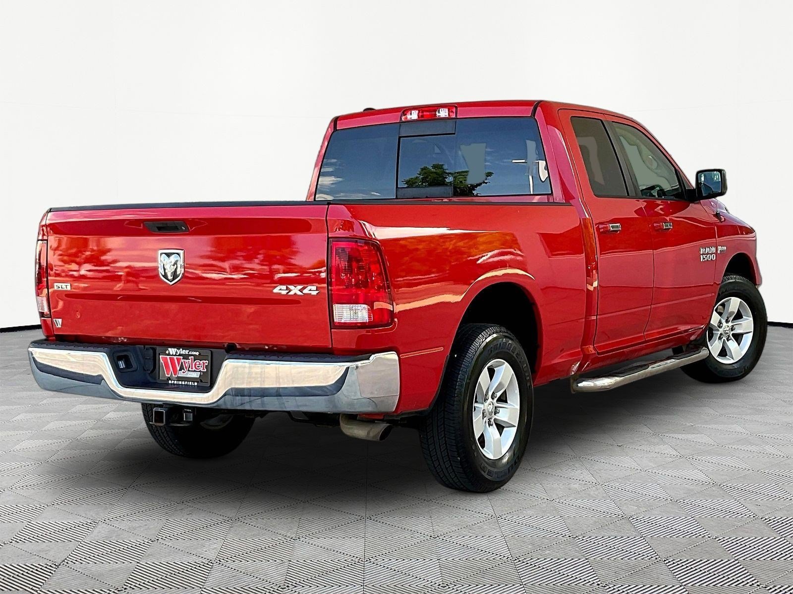 Used 2016 RAM 1500 Classic SLT AWD/4WD image 6