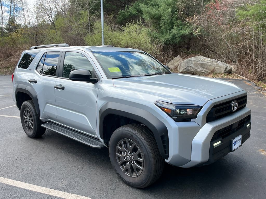 Used 2025 Toyota 4Runner SR5 AWD/4WD image 7