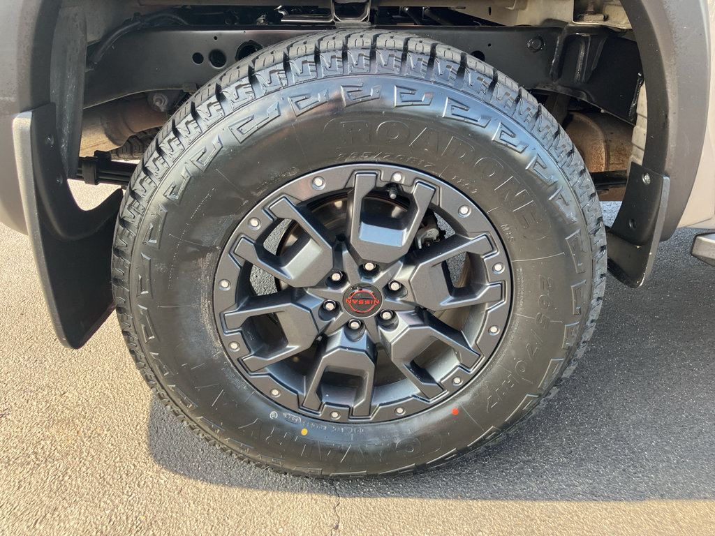 Used 2022 Nissan Frontier PRO-4X w/ Pro-4X Premium Package AWD/4WD image 12