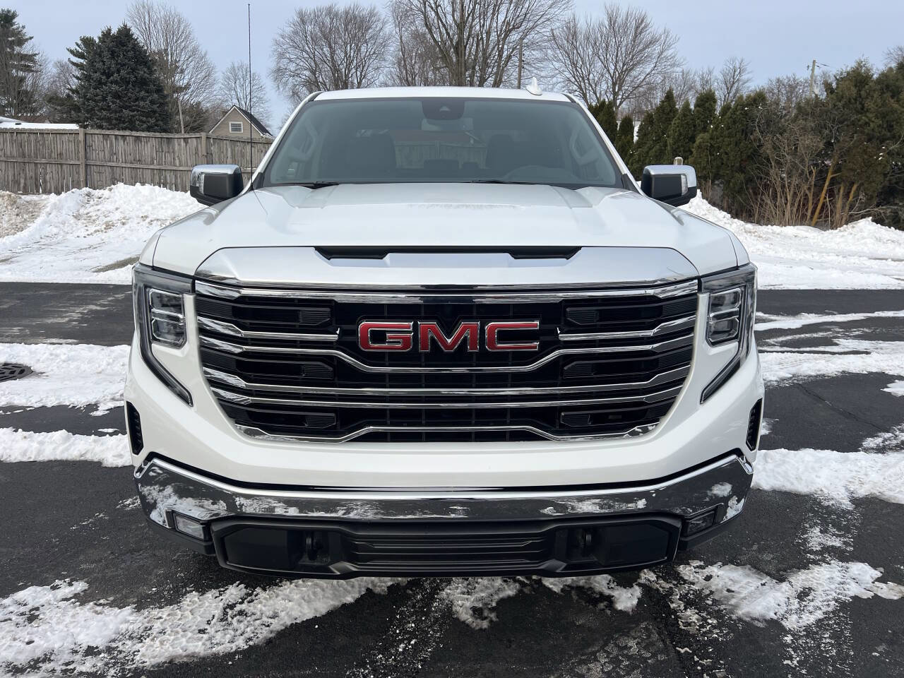 Used 2023 GMC Sierra 1500 SLT w/ SLT Premium Package image 2