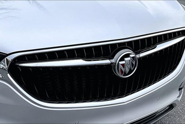 Used 2020 Buick Enclave Premium w/ Sun and Sites Package image 31