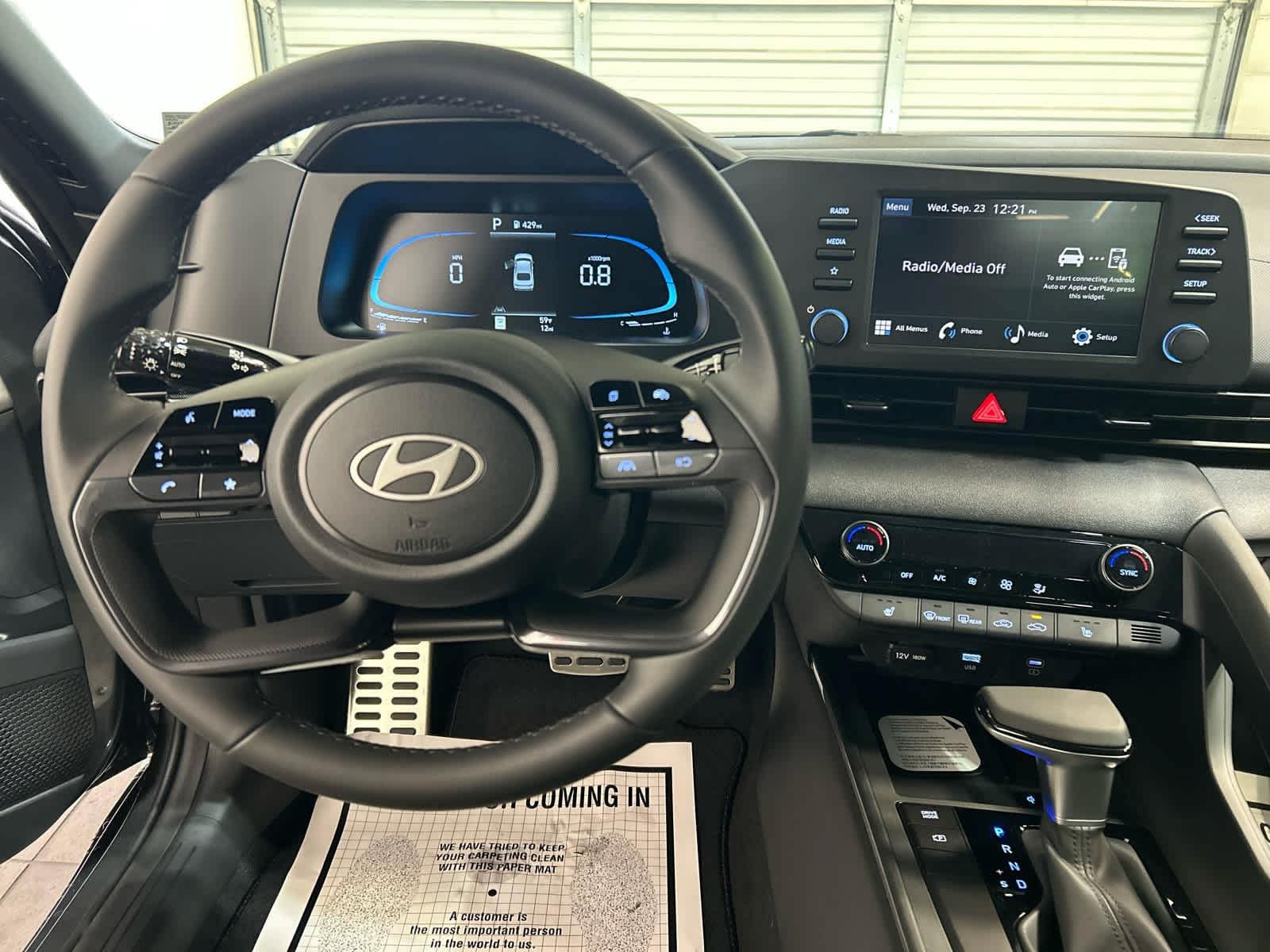 New 2026 Hyundai Elantra SEL Sport FWD image 9