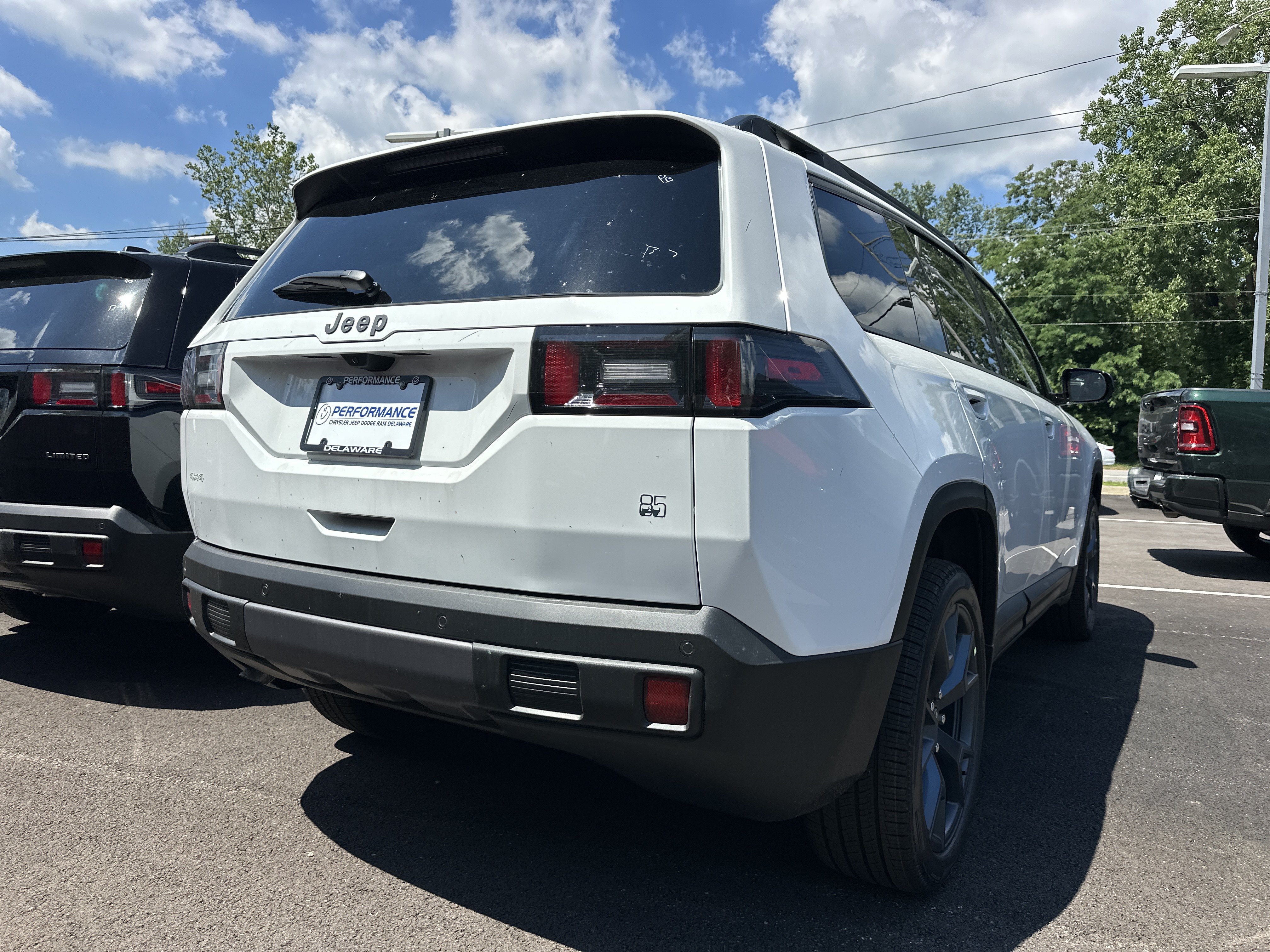 New 2026 Jeep Cherokee Overland AWD/4WD image 18
