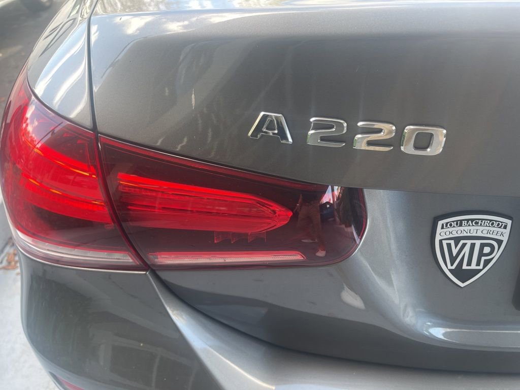 Used 2020 Mercedes-Benz A 220 4MATIC image 9