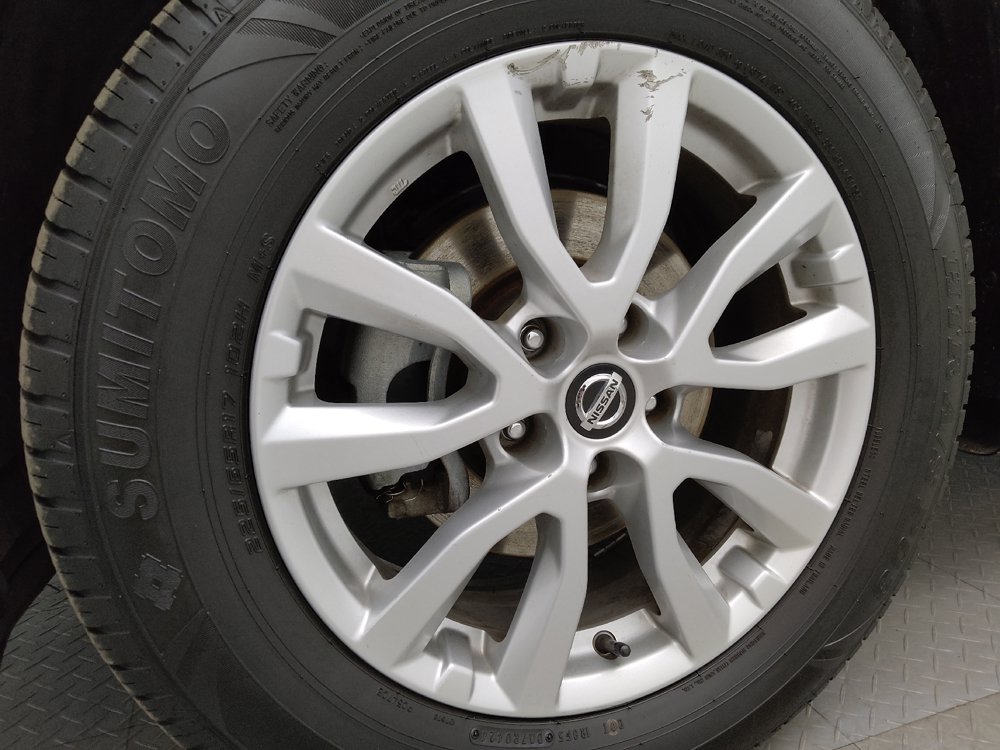 Used 2019 Nissan Rogue S w/ Special Edition Package FWD image 31