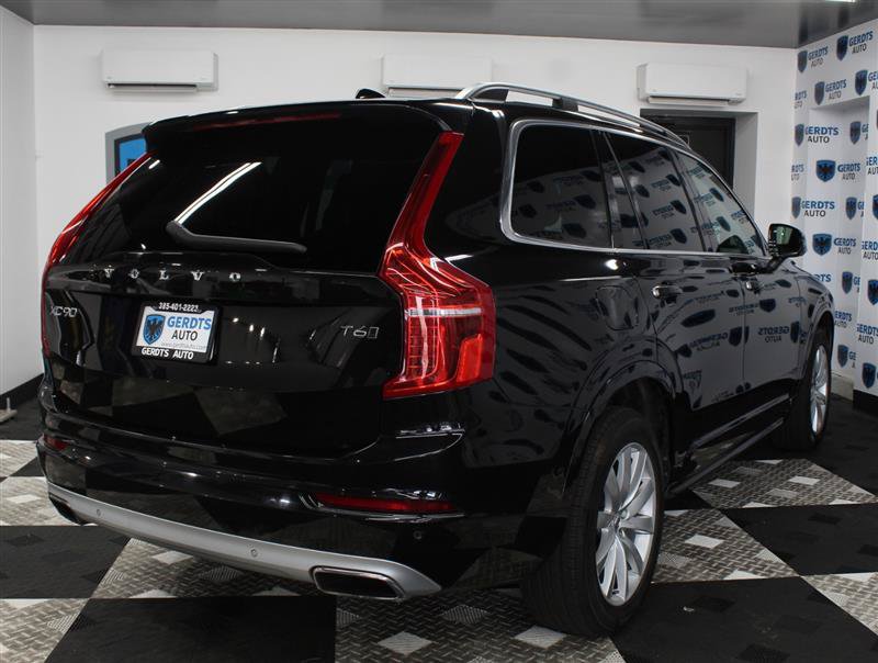 Used 2016 Volvo XC90 T6 Momentum AWD/4WD image 4