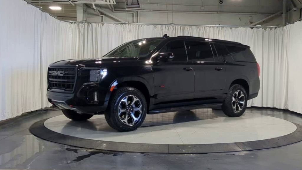 Used 2024 GMC Yukon XL AT4 image 5