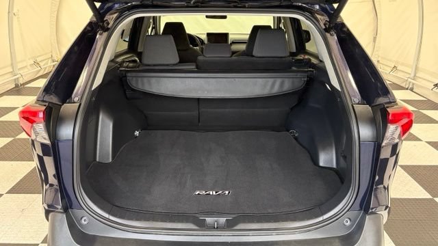Used 2025 Toyota RAV4 XLE w/ Convenience Package AWD/4WD image 4