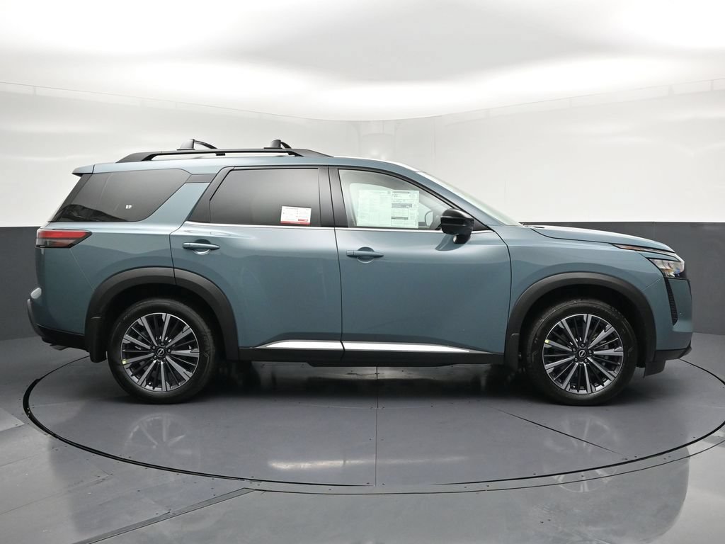 New 2026 Nissan Pathfinder Platinum w/ Accent Package AWD/4WD image 28