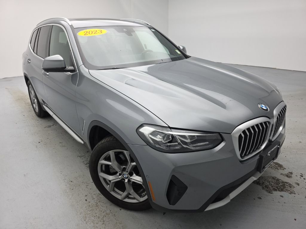 Used 2023 BMW X3 xDrive30i w/ Premium Package AWD/4WD image 3