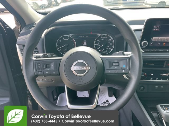 Used 2024 Nissan Rogue SV FWD image 22