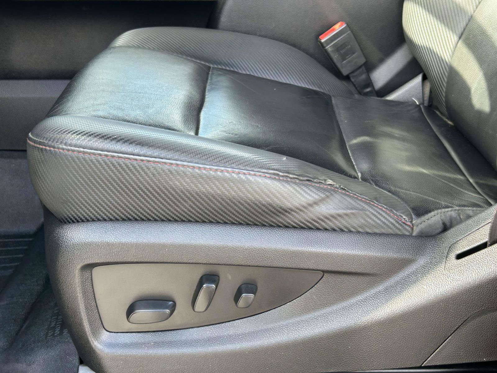 Used 2017 GMC Sierra 2500 SLT w/ All Terrain X HD Package image 17