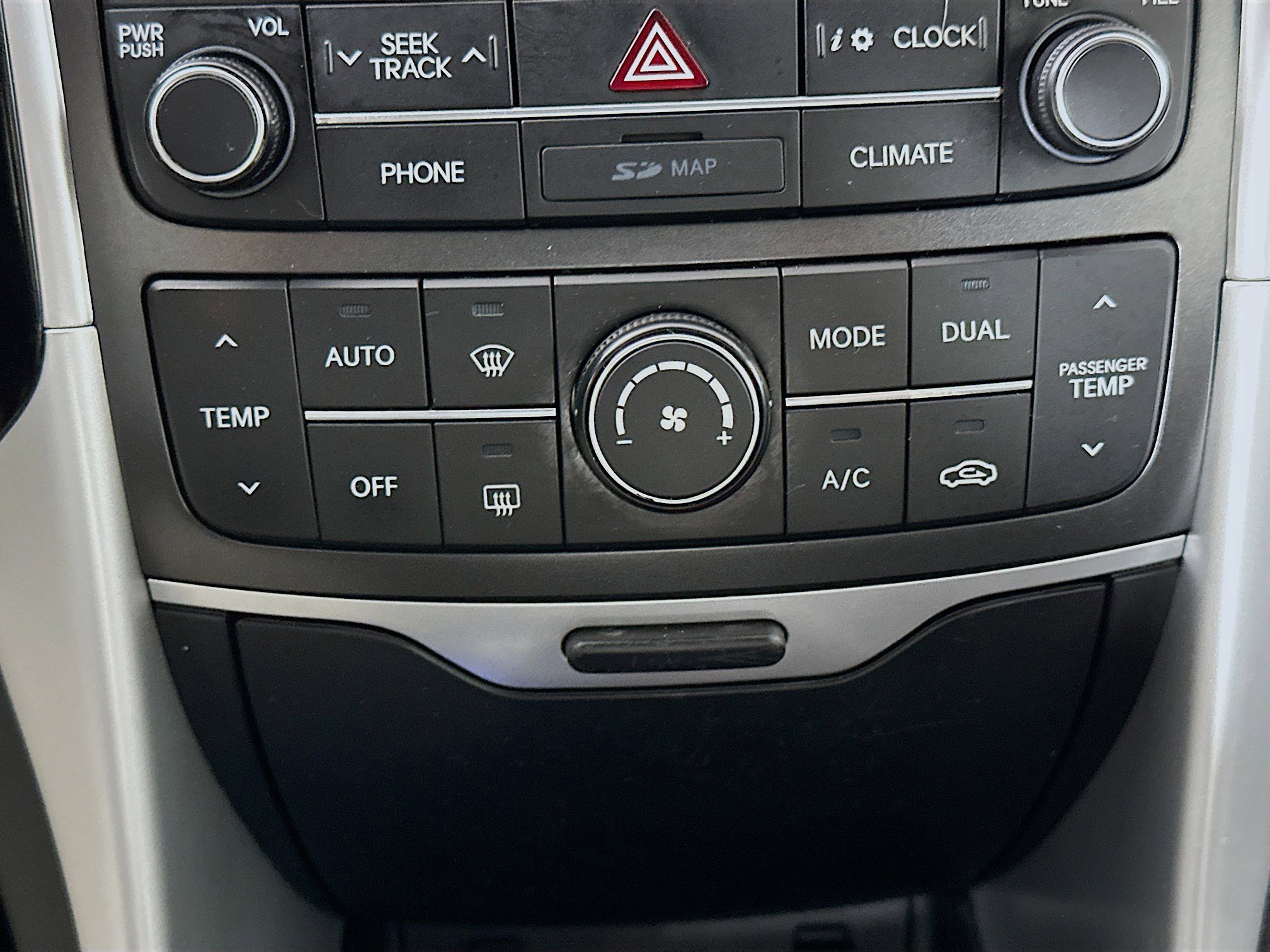 Used 2014 Hyundai Sonata SE w/ Premium Package 04 FWD image 24