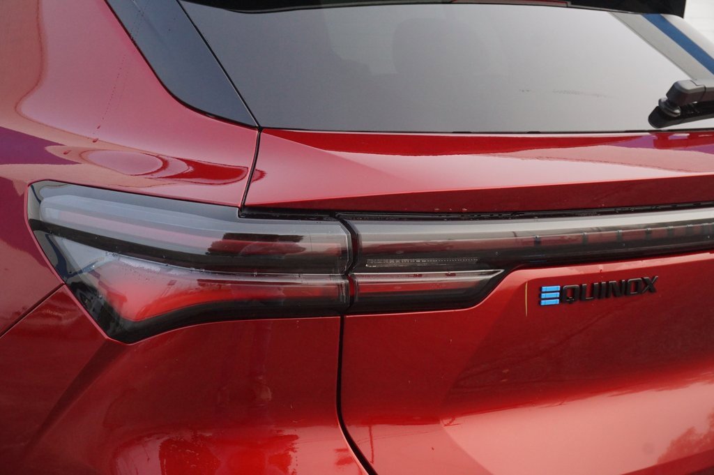 New 2026 Chevrolet Equinox EV RS image 30