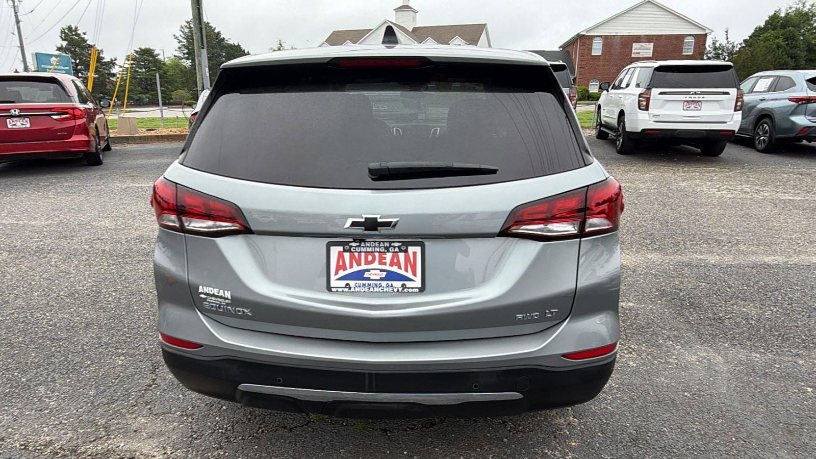 Used 2024 Chevrolet Equinox LT AWD/4WD image 9