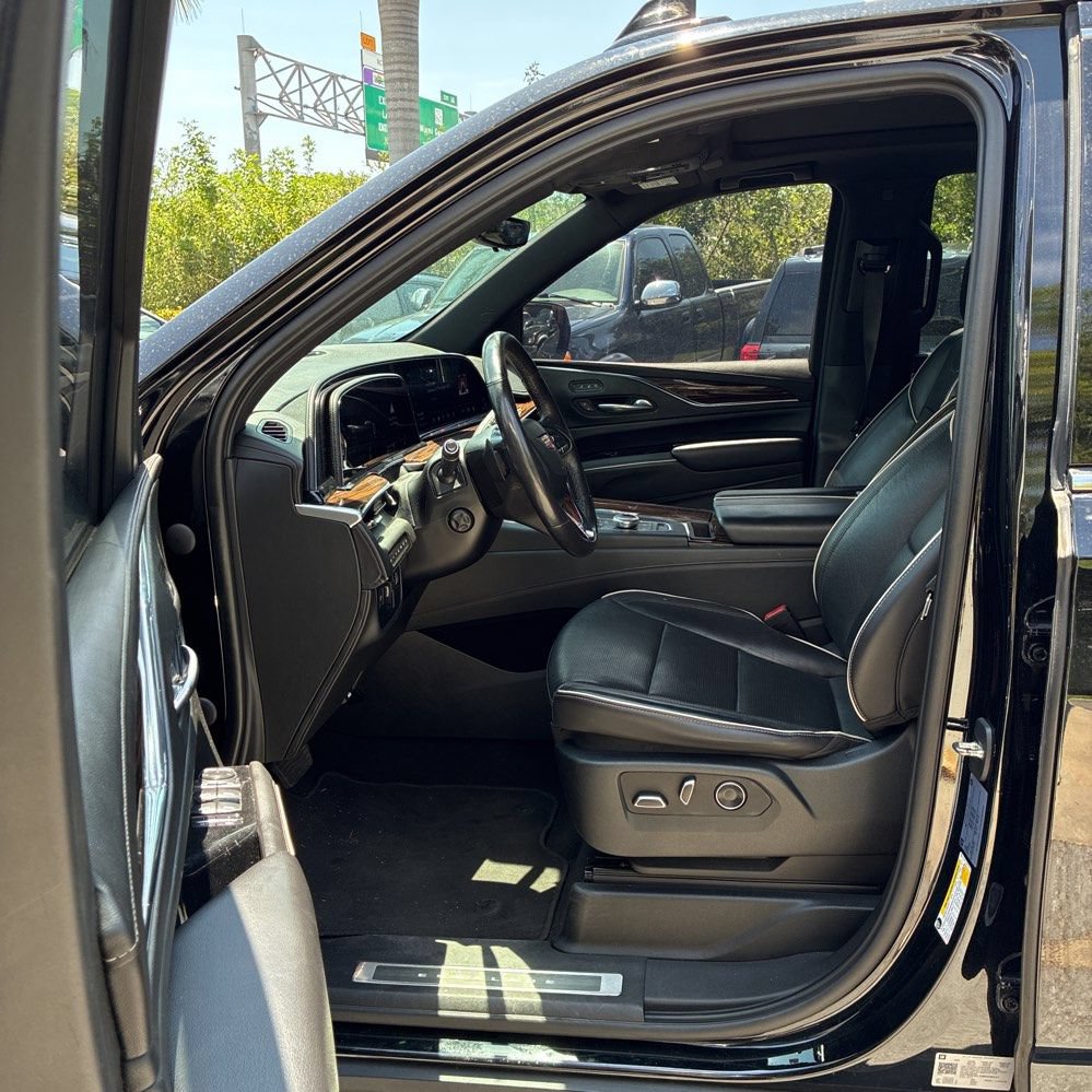 Used 2021 Cadillac Escalade Premium Luxury w/ Driver Assist Tech Package AWD/4WD image 13