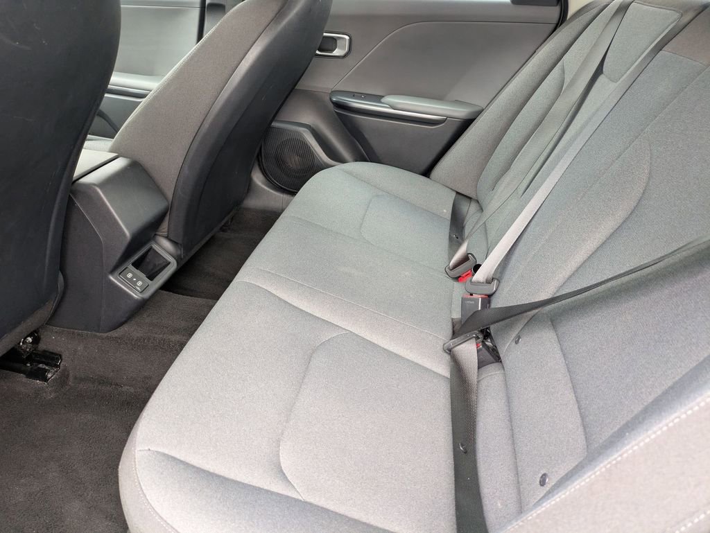 Used 2025 Kia K4 FWD image 26
