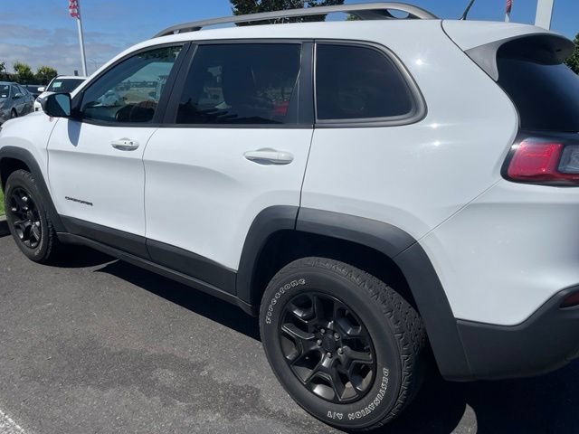 Used 2019 Jeep Cherokee Trailhawk w/ Comfort/Convenience Group AWD/4WD image 4