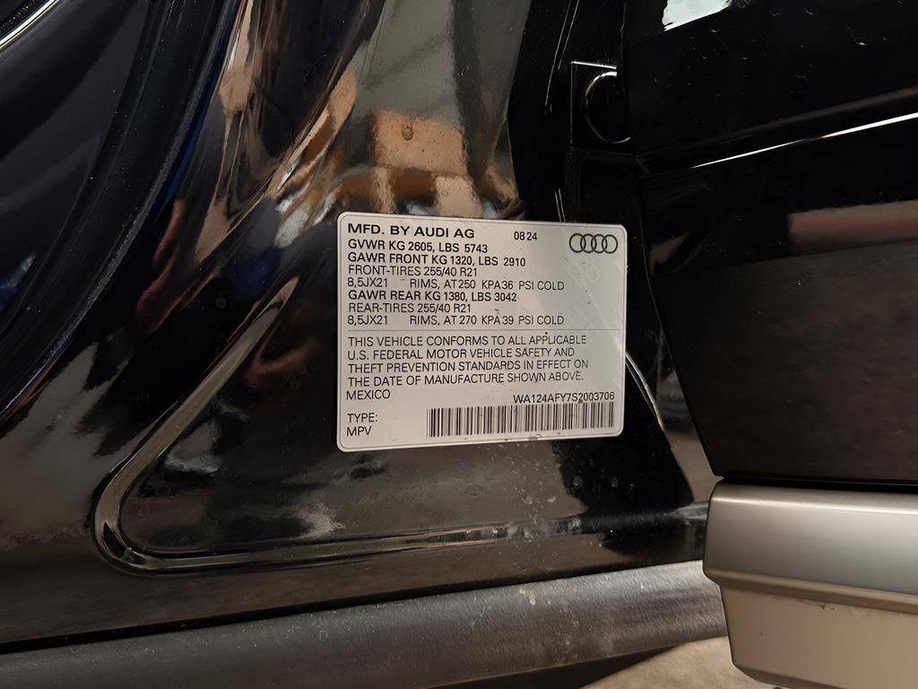 Used 2025 Audi SQ5 Premium Plus AWD/4WD image 29