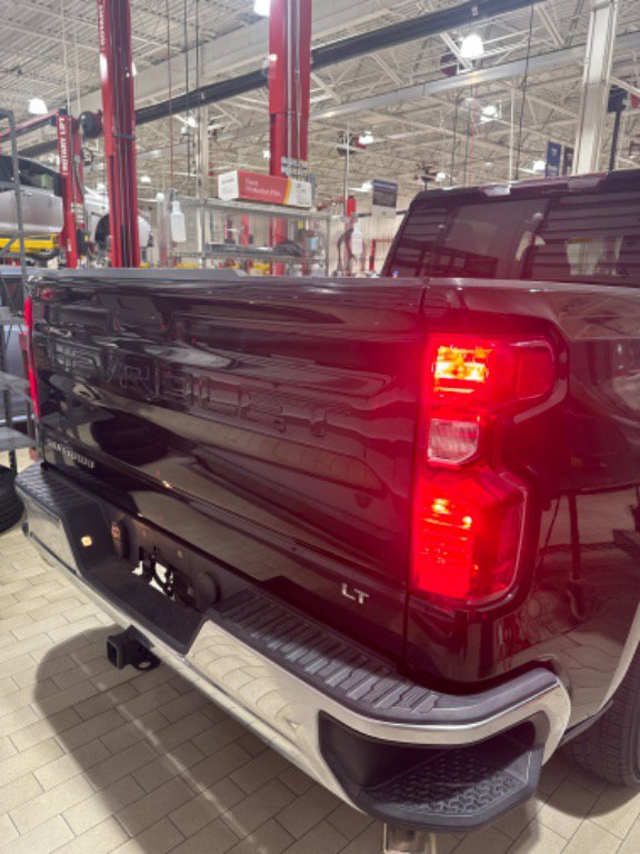 Used 2022 Chevrolet Silverado 1500 LT image 7