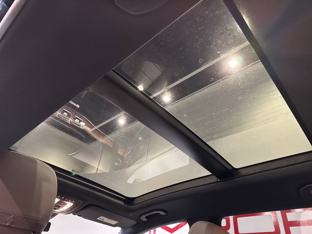 Used 2023 Mercedes-Benz GLS 450 4MATIC w/ AMG Line Exterior image 36