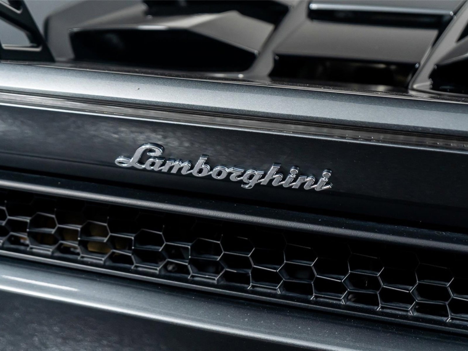 Used 2017 Lamborghini Huracan LP 610-4 image 15