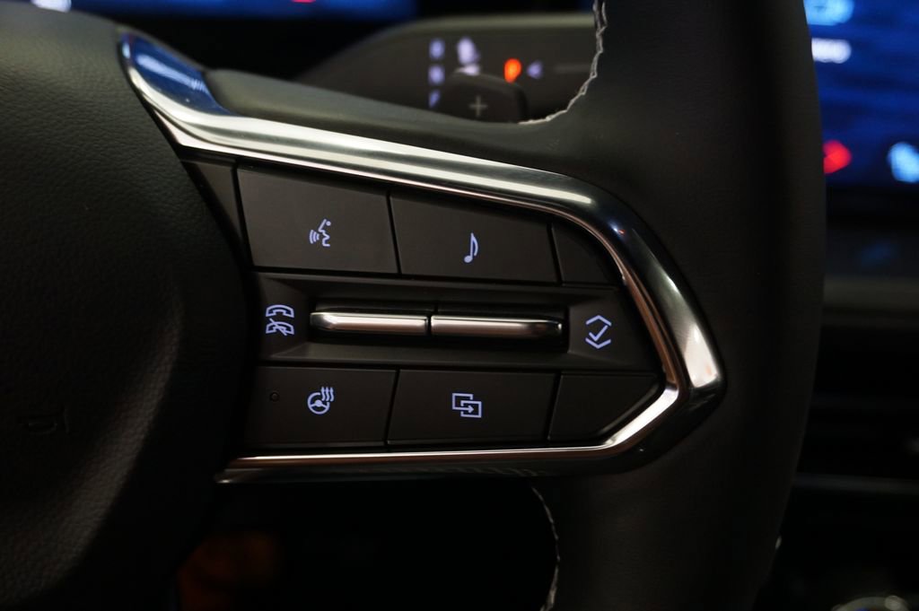 New 2026 Chevrolet Traverse LT w/ Driver Confidence Package image 20